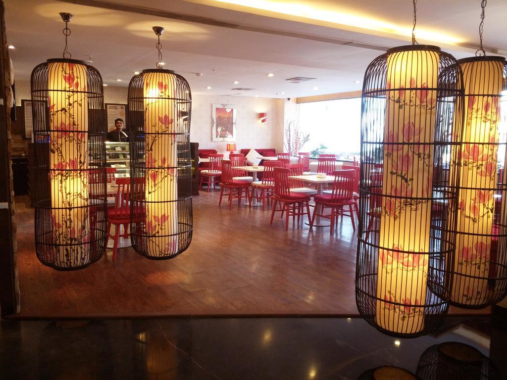 Best Western Plus O2 Indore Exterior photo