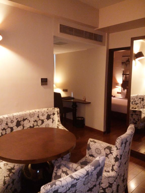 Best Western Plus O2 Indore Exterior photo
