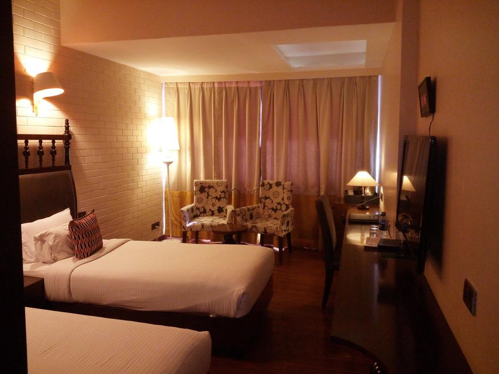 Best Western Plus O2 Indore Exterior photo