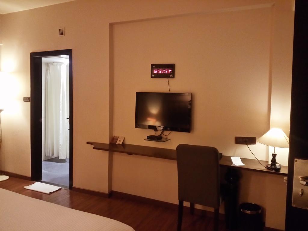 Best Western Plus O2 Indore Exterior photo