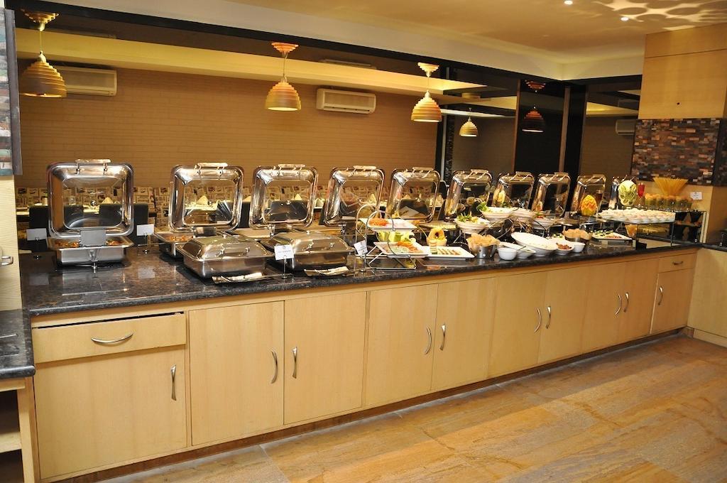 Best Western Plus O2 Indore Exterior photo